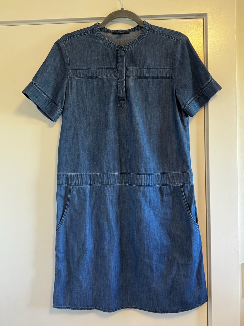 Mavi Denim Chambray Shift Dress Short Sleeve Pocket Split Neck Blue Medium